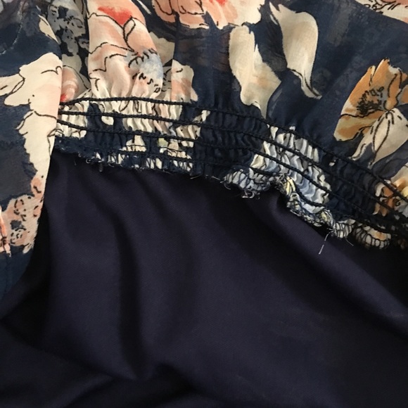 Sara Michelle blouse - Picture 4 of 5